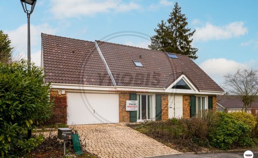 House in Haut, Vernouillet, France 1