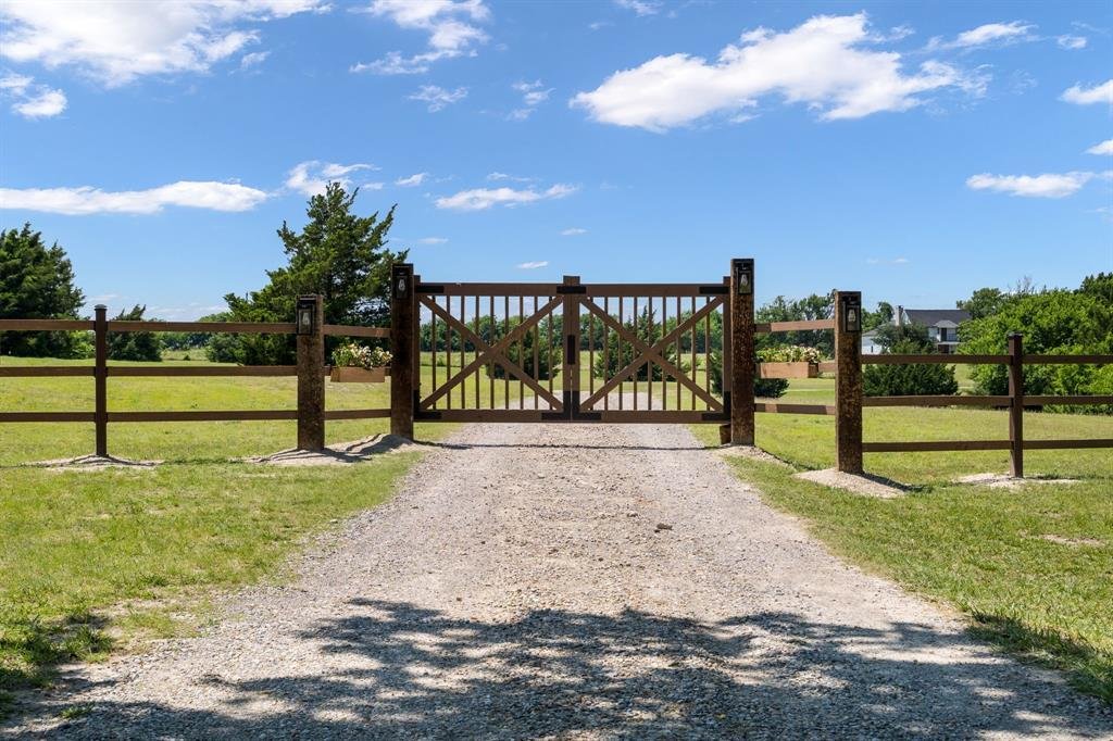 House in Tom Bean, Texas, United States 1 - 17522058