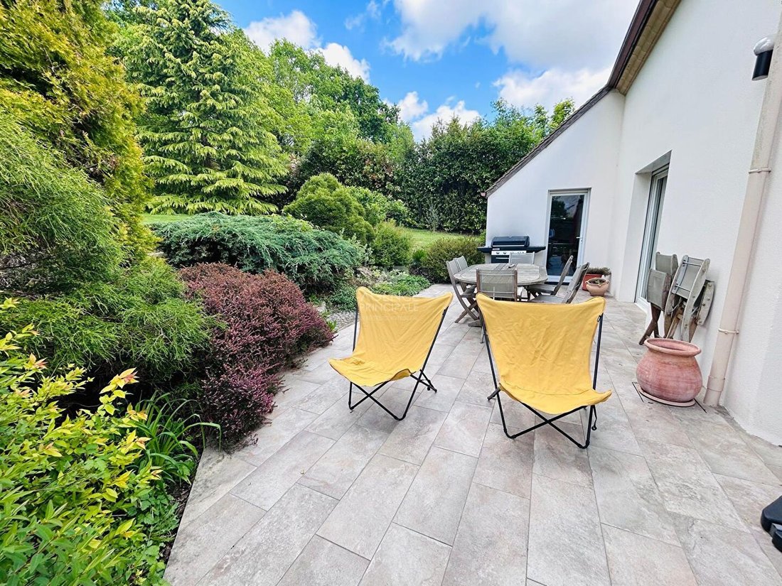 House in Vaux-sur-Seine, Ile-de-France, France 5 - 17725227