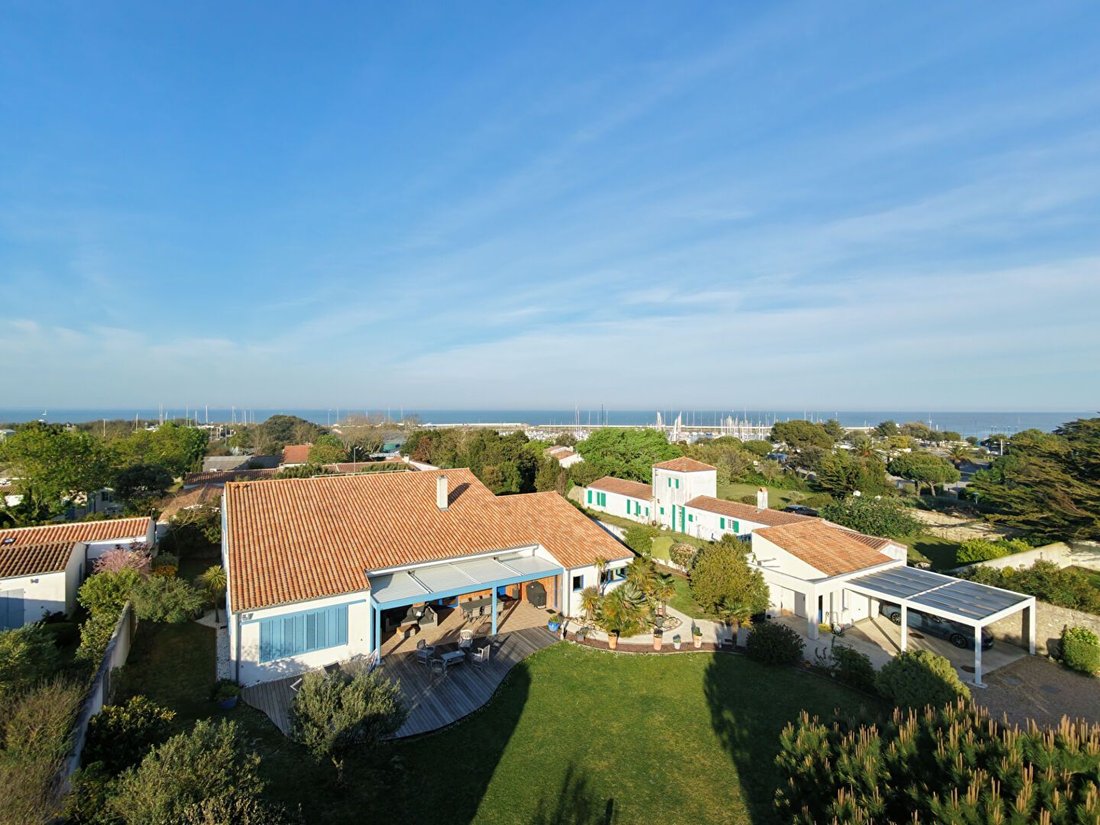 House in Saint-Denis-d'Oleron, Nouvelle-Aquitaine, France 2 - 16497509