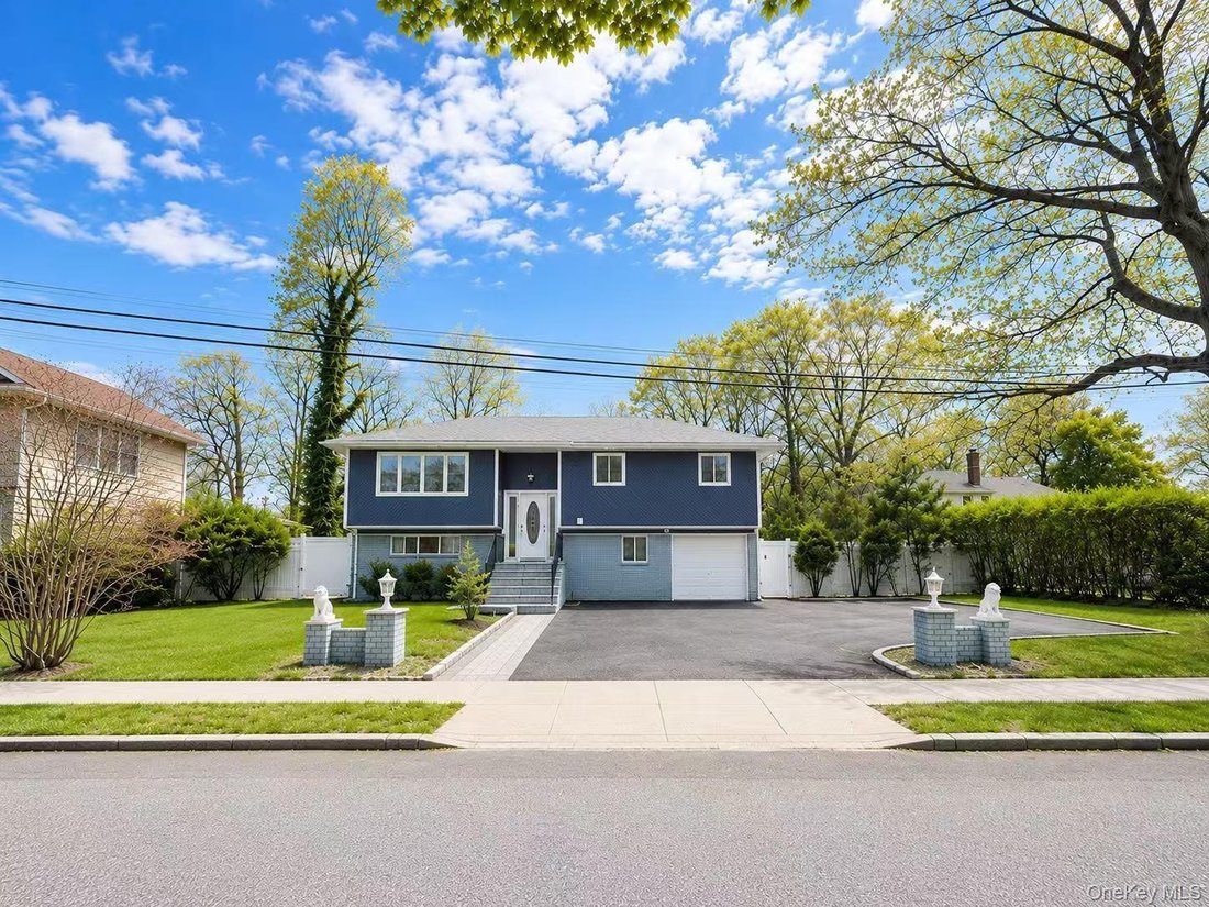 House in Syosset, New York, United States 1 - 17937129