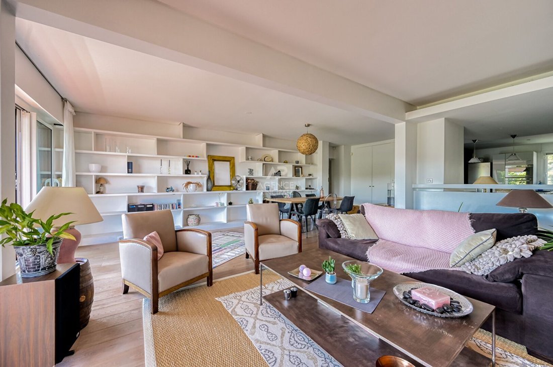Apartment in Beau Site-Pommerets-Binelles, Sevres, France 2 - 17247493
