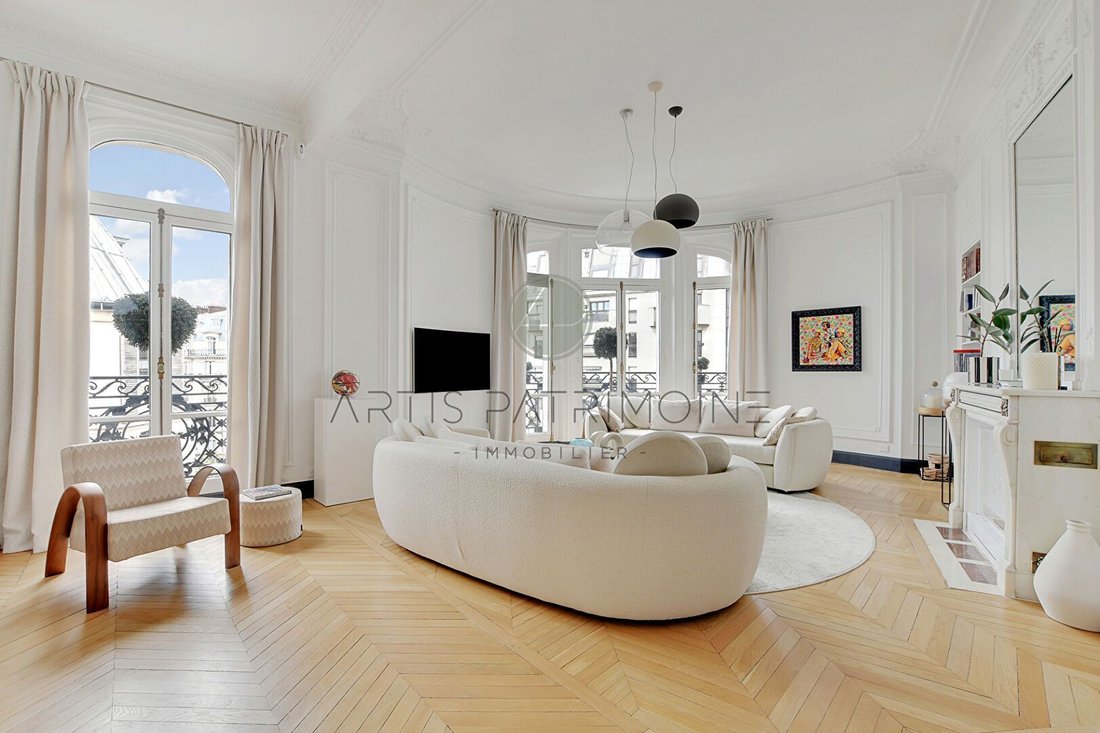 Apartment in Pereire-Malesherbes, Paris 17e Arrondissement, Paris 2 - 15837336