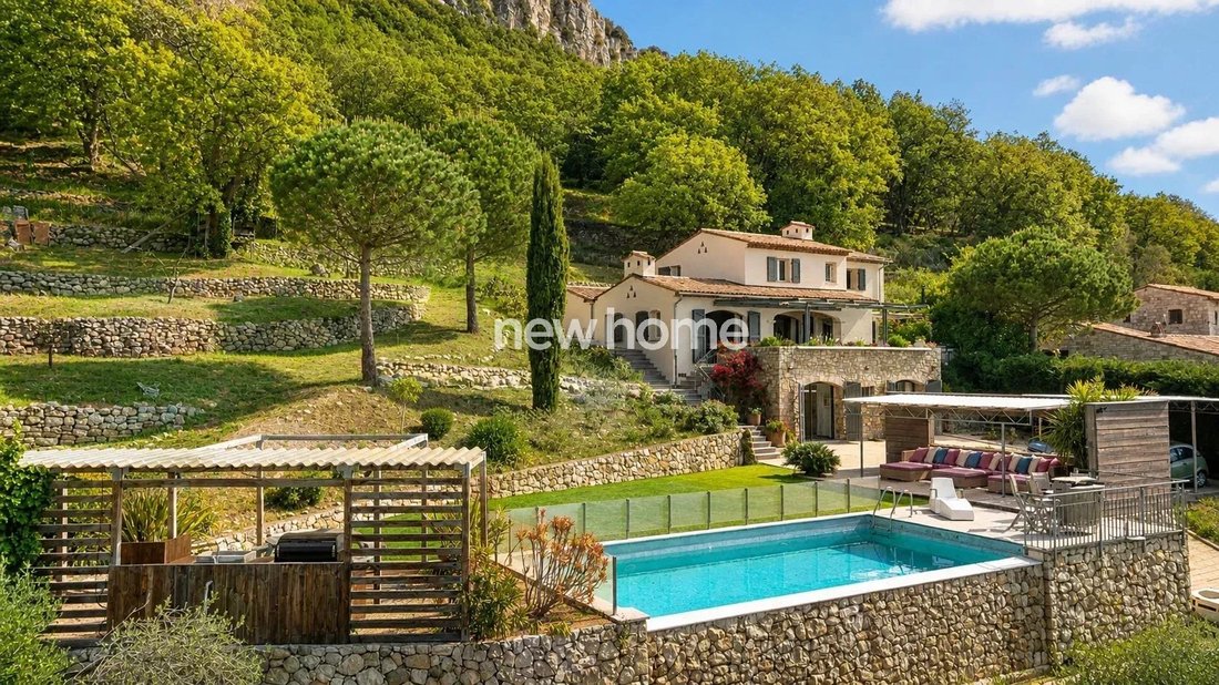 Villa in Châteauneuf-Grasse, Provence-Alpes-Côte d'Azur, France 1 - 17930729