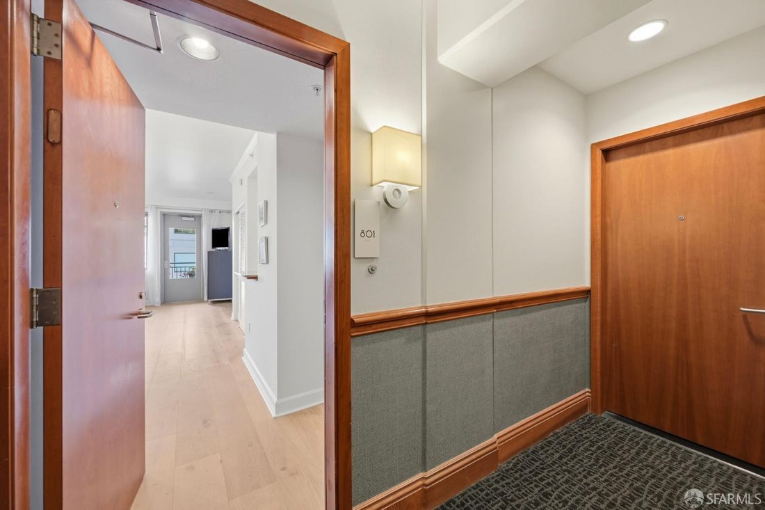 Condo in San Francisco, California, United States 3 - 17927912