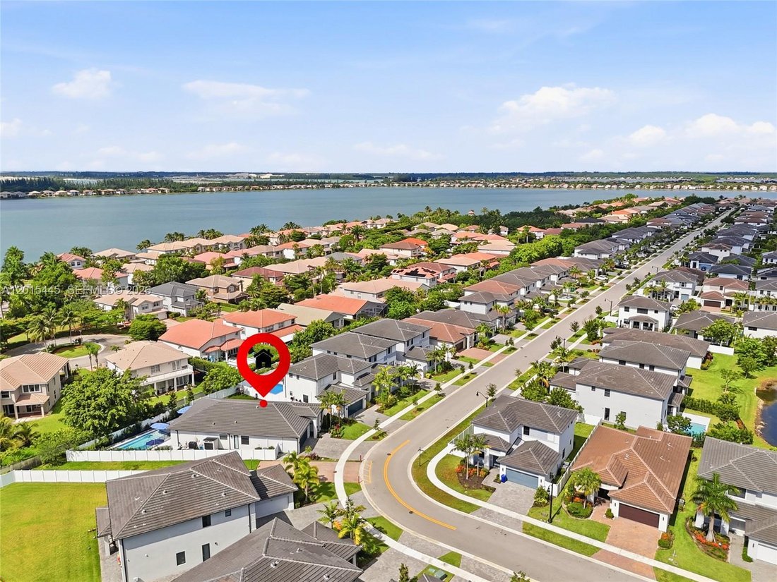 House in Miramar, Florida, United States 3 - 17904367