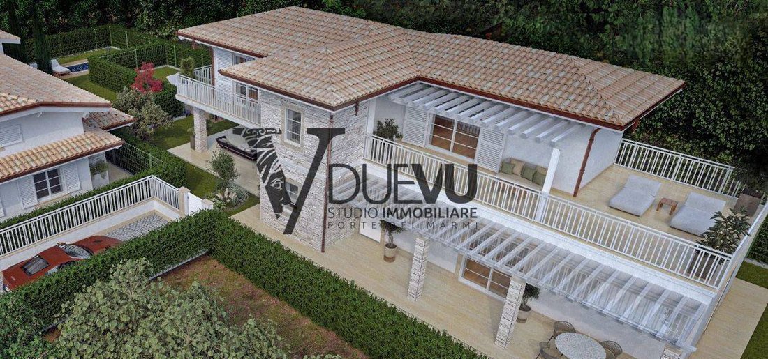 House in Center, Forte dei Marmi, Tuscany 3 - 15817887