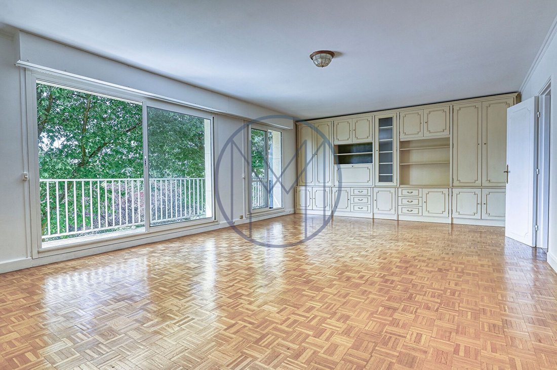 Apartment in Domaine National du Château, Versailles, France 2 - 17332073