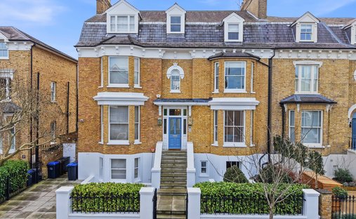 House in Crooked Billet, Merton, England 1
