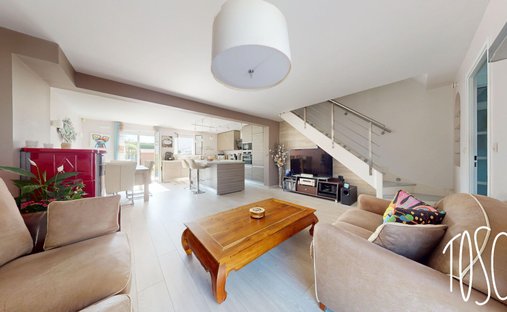 House in La Prevote, Thiais, France 1