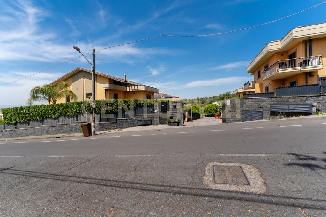 Villa in San Gregorio di Catania, Sicily, Italy 2 - 17932675