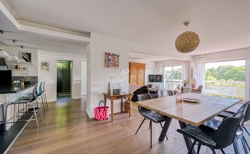 Apartment in Beau Site-Pommerets-Binelles, Sevres, France 1
