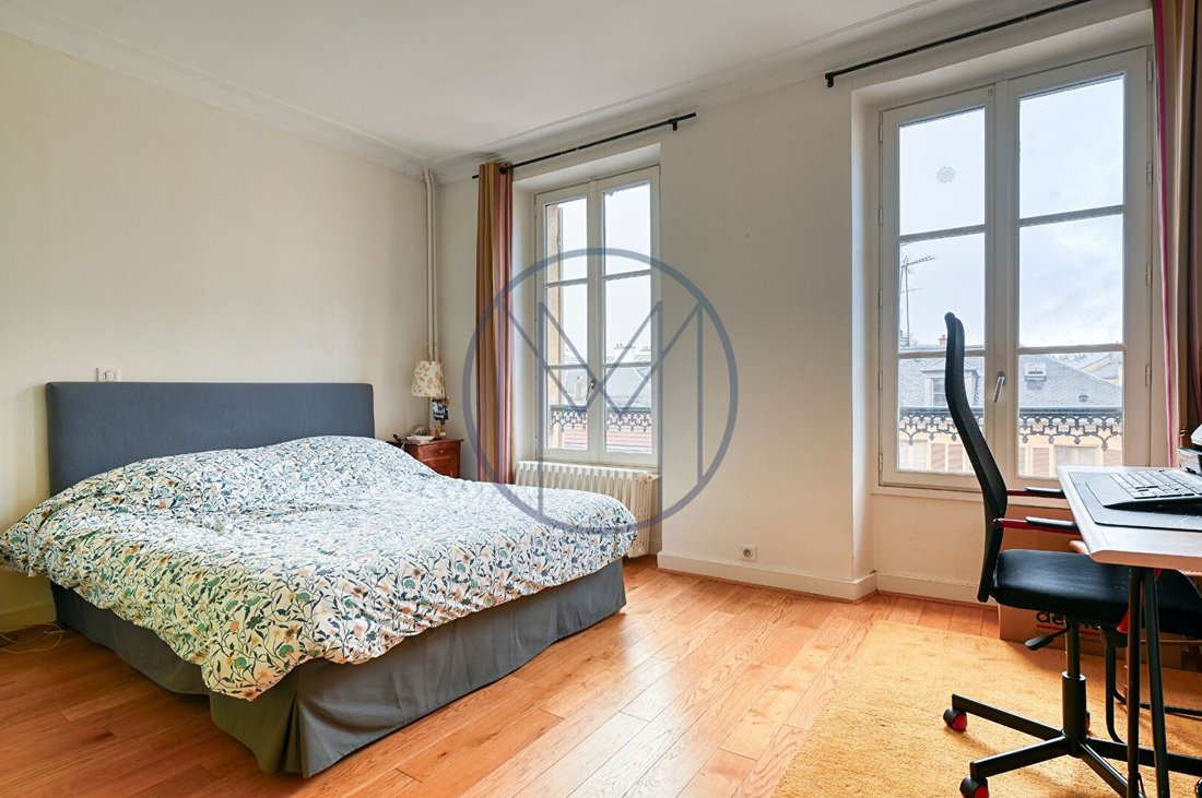 Apartment in Domaine National du Château, Versailles, France 5 - 17332044