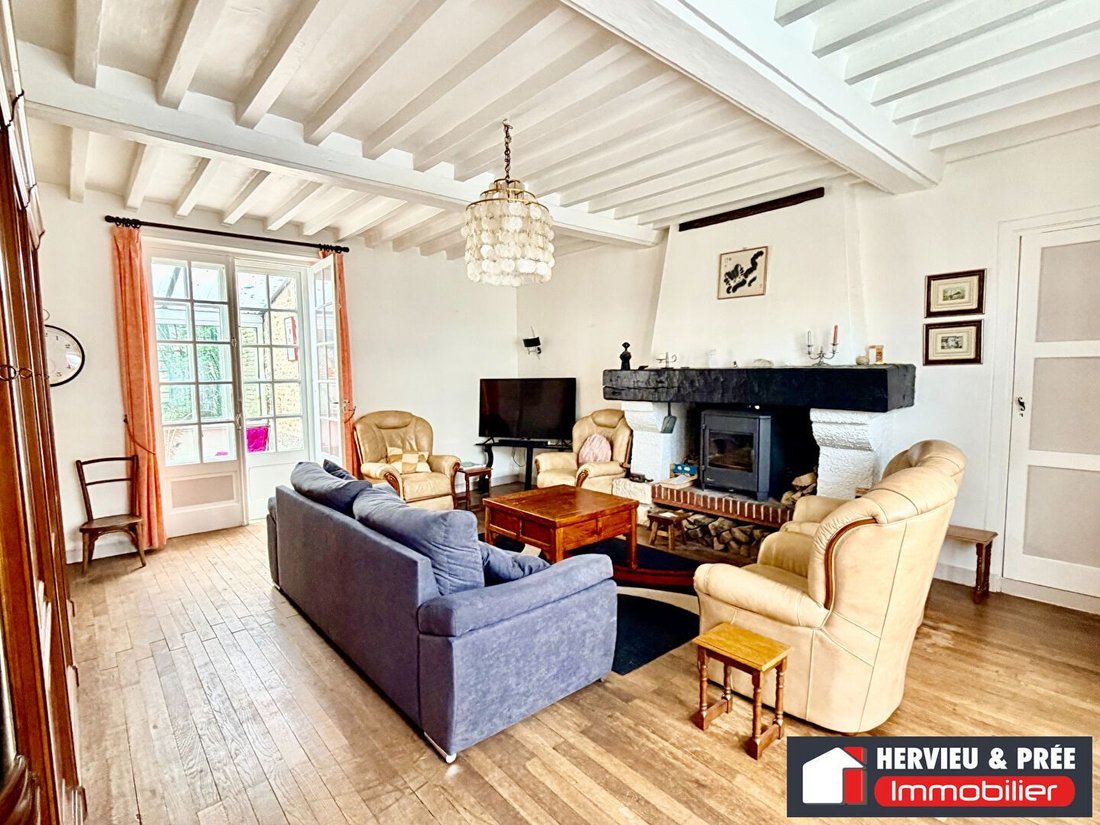 House in Lion-sur-Mer, Normandy, France 4 - 17856135