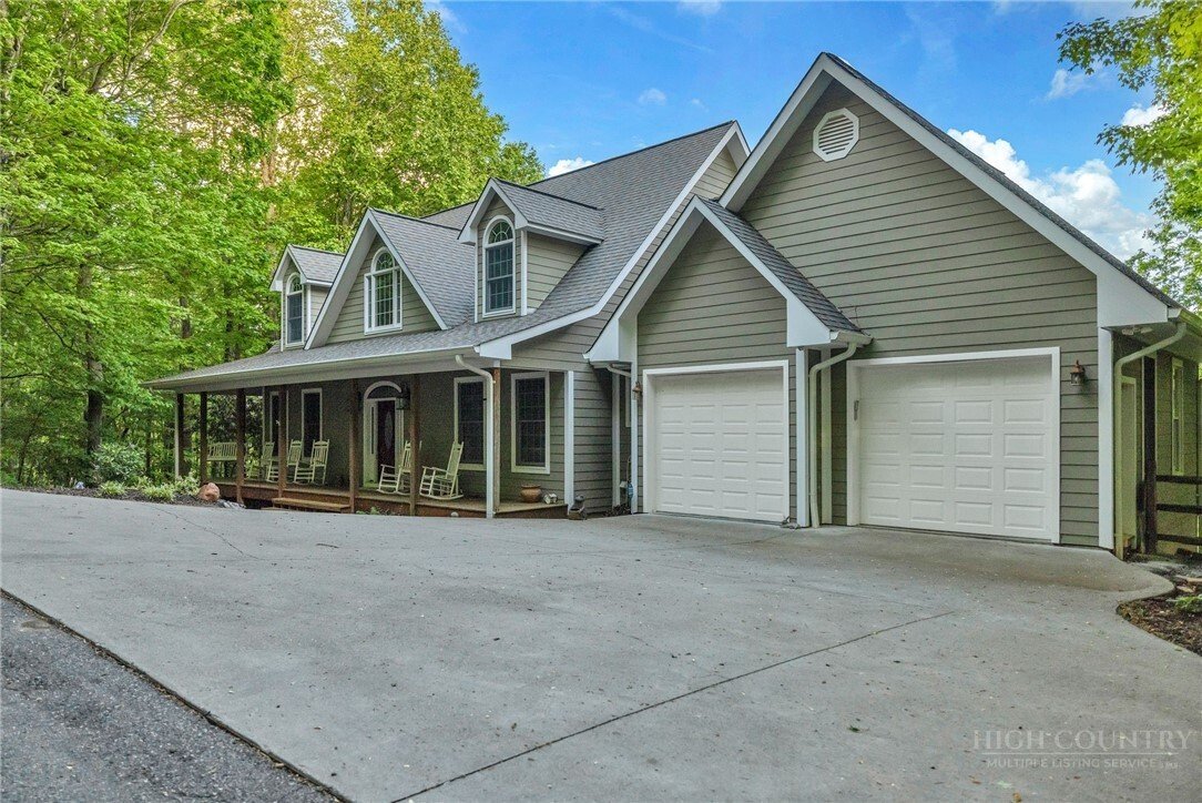 House in West Jefferson, North Carolina, United States 2 - 17933264