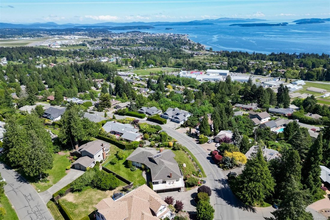 House in North Saanich, British Columbia, Canada 2 - 17934658