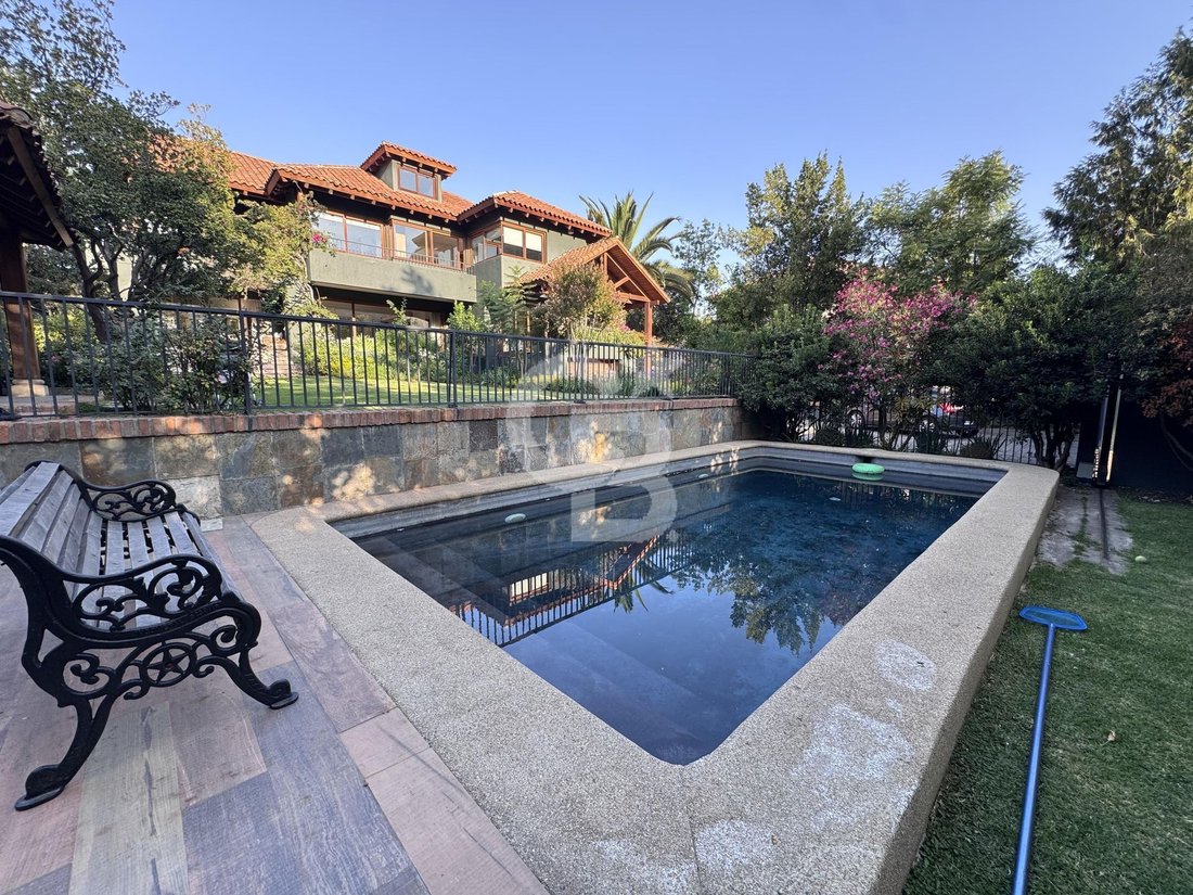 House in Lo Barnechea, Santiago Metropolitan Region, Chile 1 - 17929393