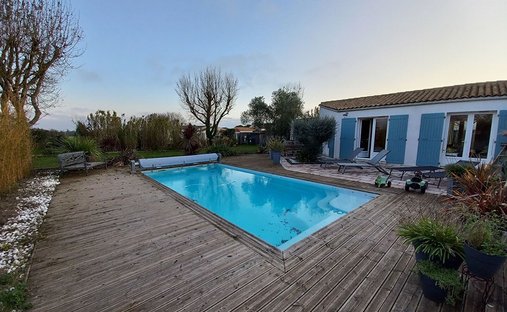 House in Saint-Pierre-d'Oléron, Nouvelle-Aquitaine, France 1