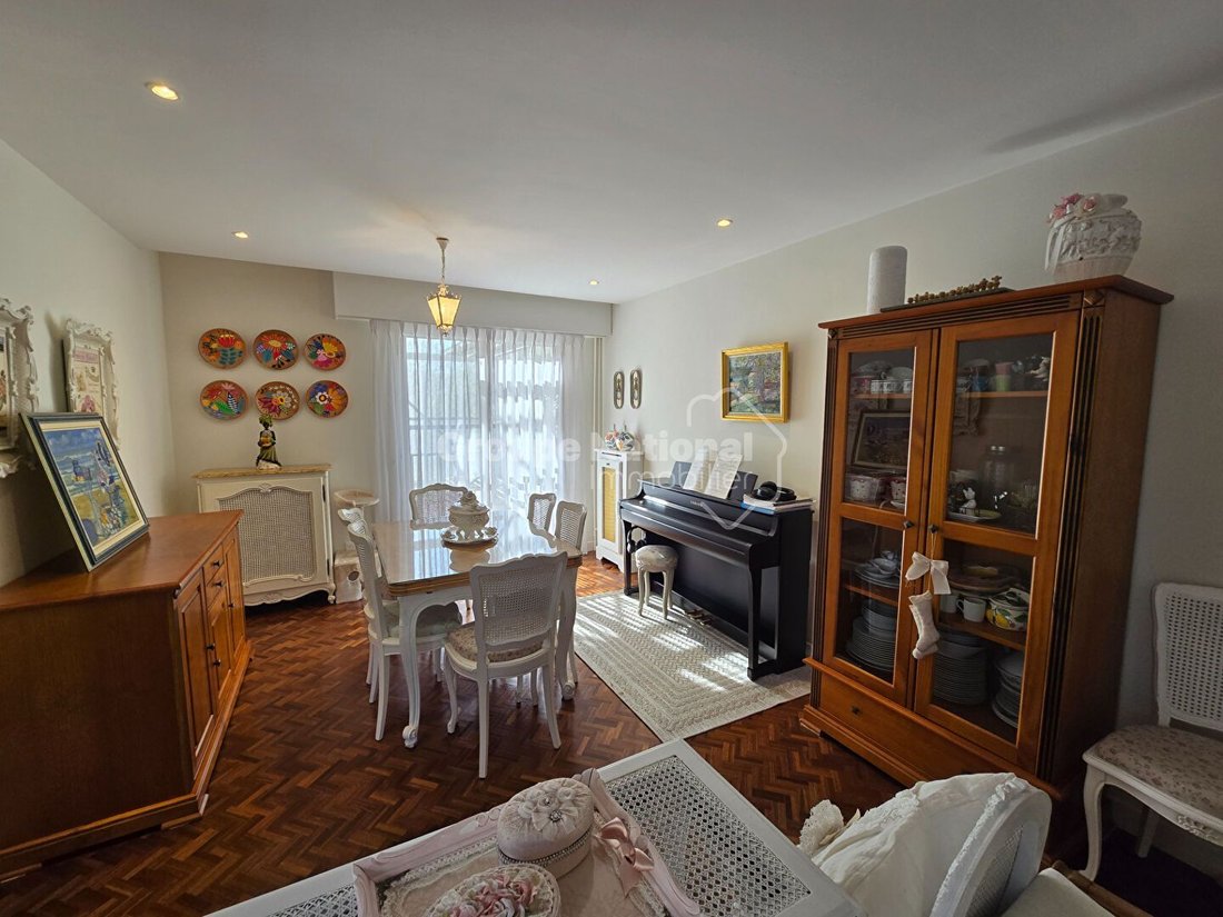 Apartment in Domaine National du Château, Versailles, France 3 - 17649921