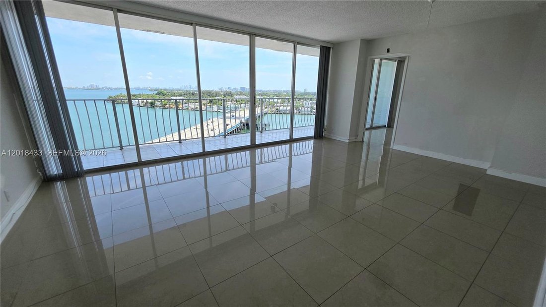Condo in Miami Beach, Florida, United States 3 - 17930162
