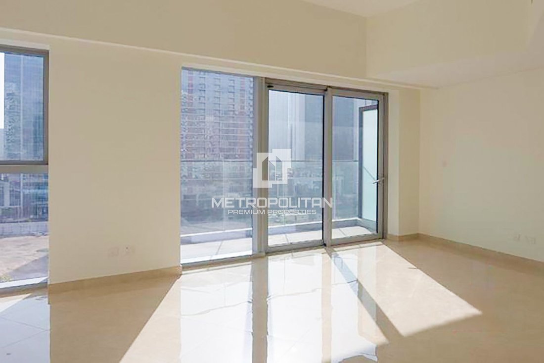 Apartment in Downtown Dubai, Dubai, United Arab Emirates 1 - 17930699