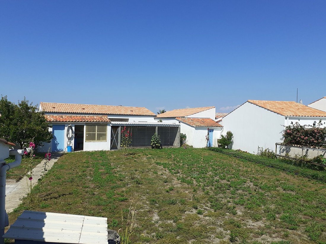 House in Saint-Denis-d'Oleron, Nouvelle-Aquitaine, France 4 - 16497792