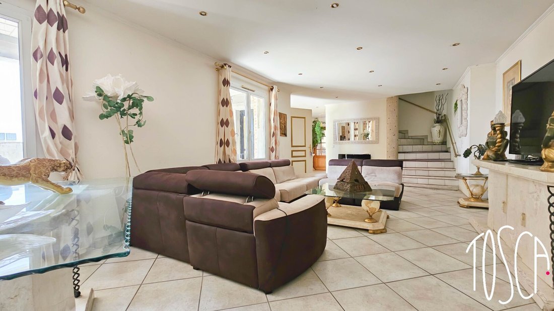 House in Vitry-sur-Seine, Ile-de-France, France 3 - 16079529