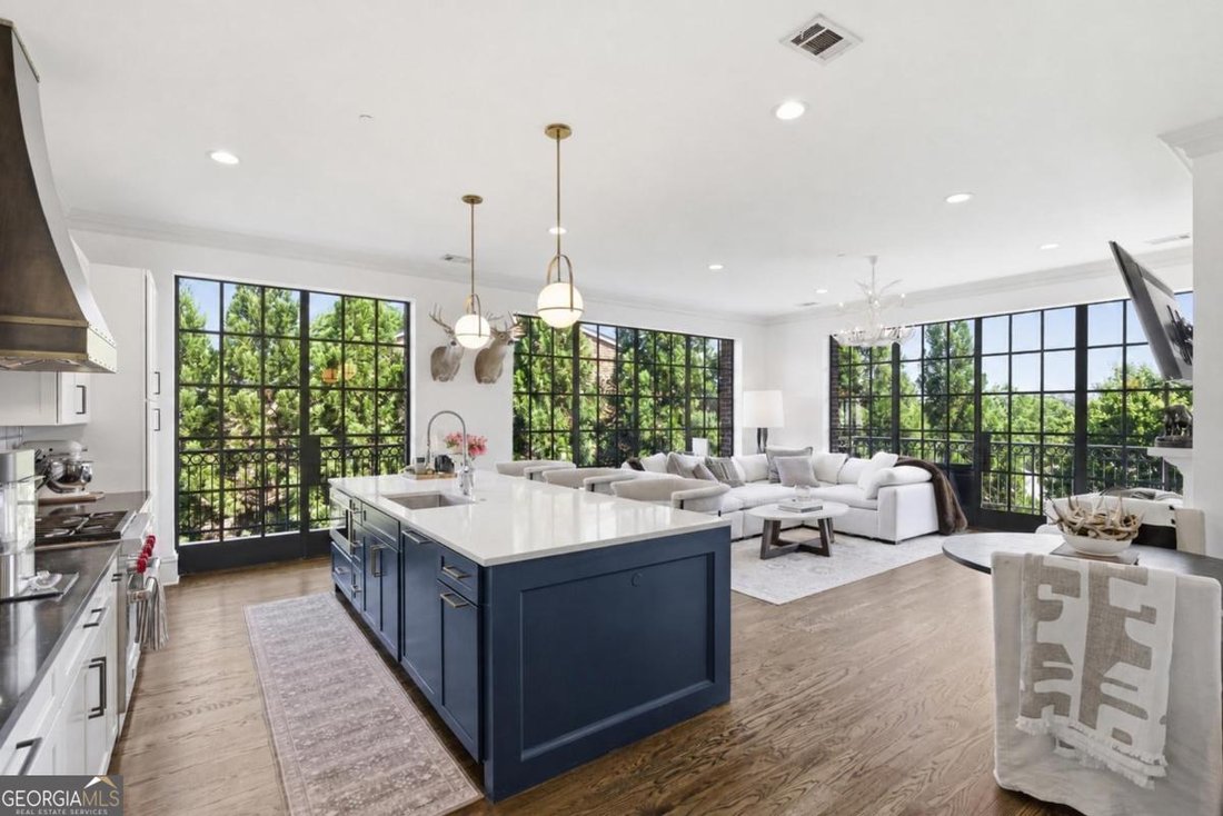 Condo in Roswell, Georgia, United States 3 - 17929012