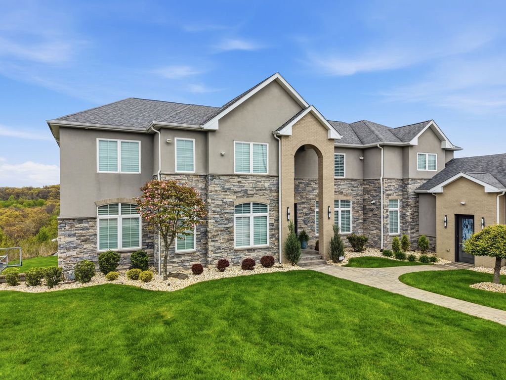 House in Franklin Park, Pennsylvania, United States 2 - 17936491