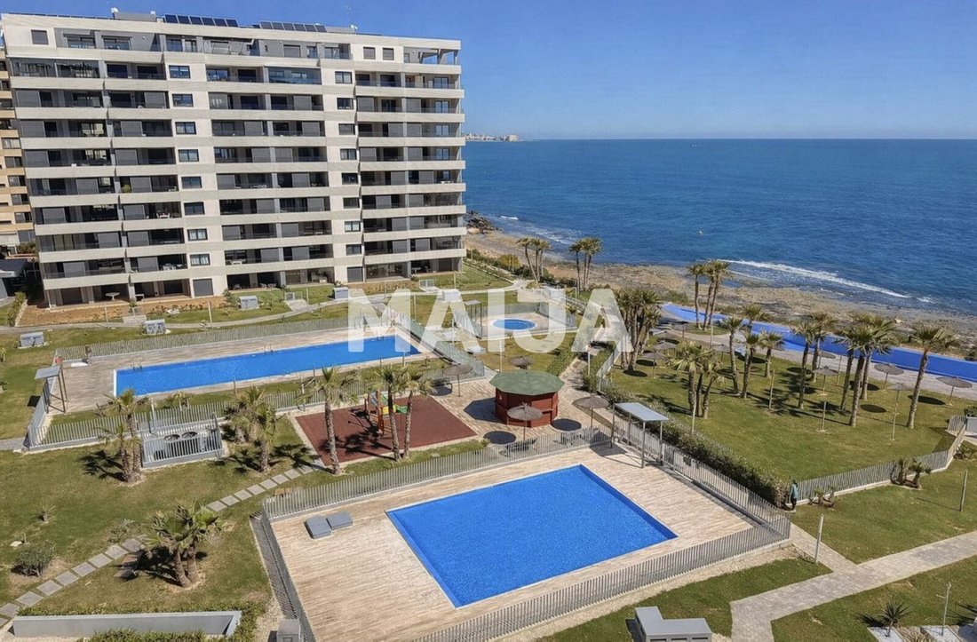 Condo in Torrevieja, Valencian Community, Spain 1 - 17932839