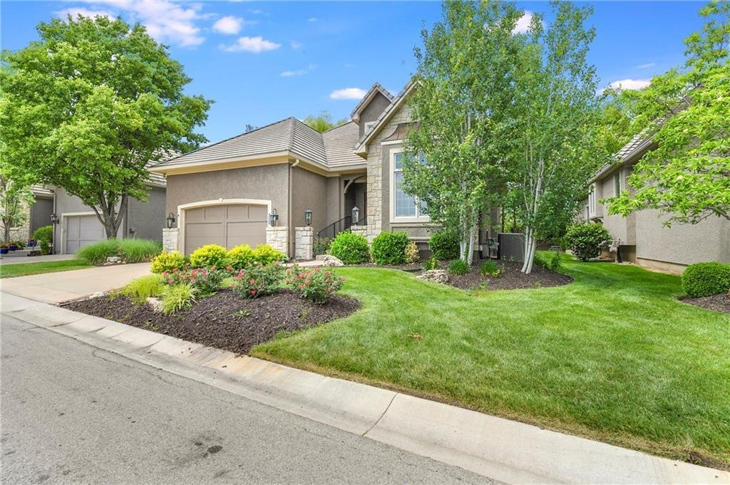 House in Leawood, Kansas, United States 2 - 17927314