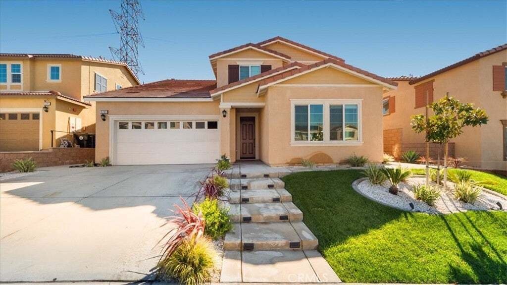 House in Fontana, California, United States 1 - 14966236