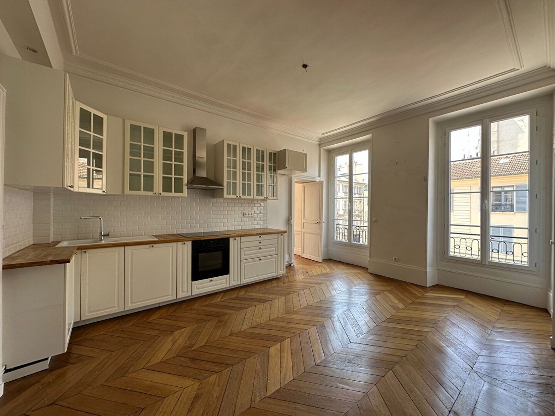 Apartment in Domaine National du Château, Versailles, France 2 - 16080935