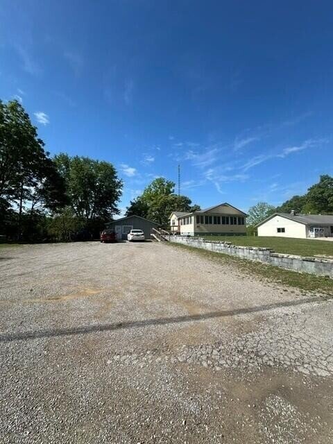 House in Deer Lodge, Tennessee, United States 5 - 17929043