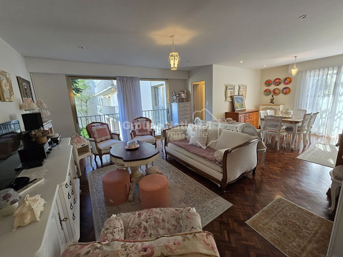 Apartment in Domaine National du Château, Versailles, France 1 - 17649921