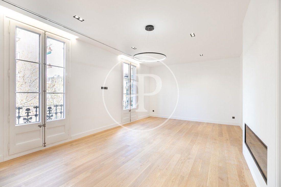 Apartment in Eixample, Barcelona, Spain 2 - 17937643