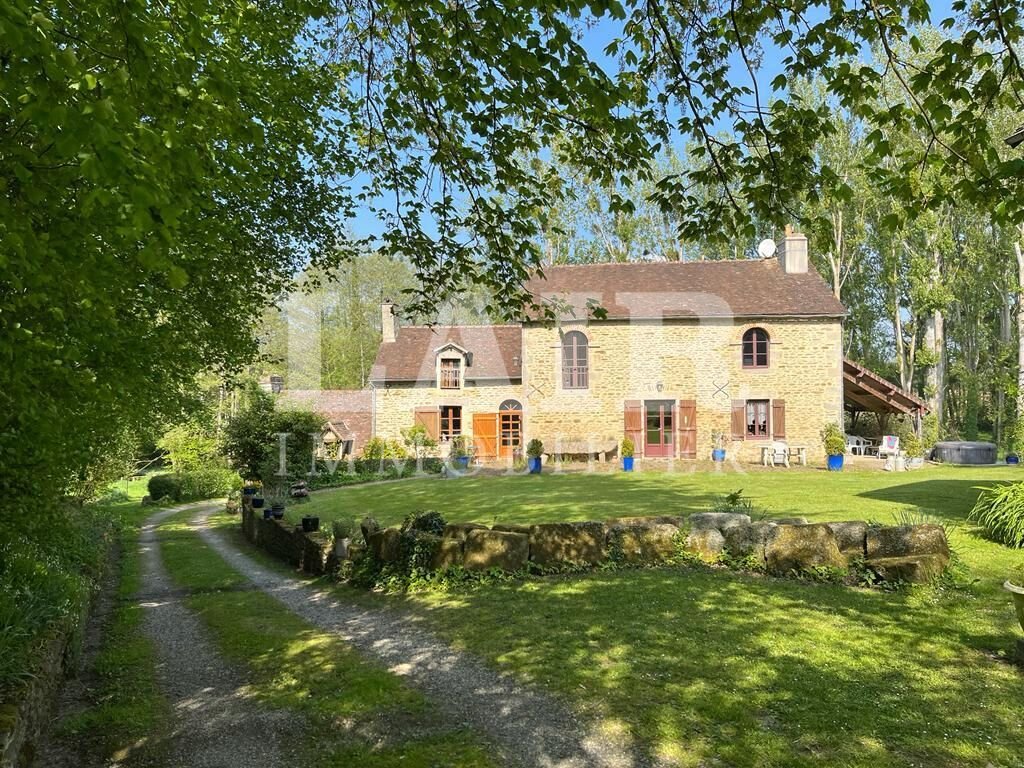 House in Alencon, Normandy, France 1 - 17010470