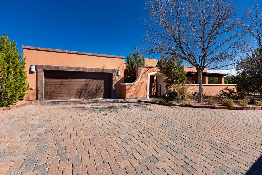 House in Santa Fe, New Mexico, United States 2 - 17930235