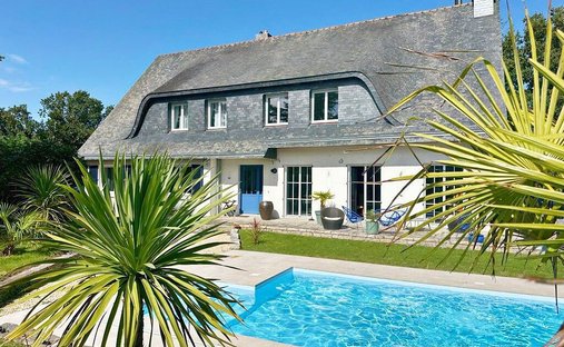 House in Riec-sur-Belon, Brittany, France 1