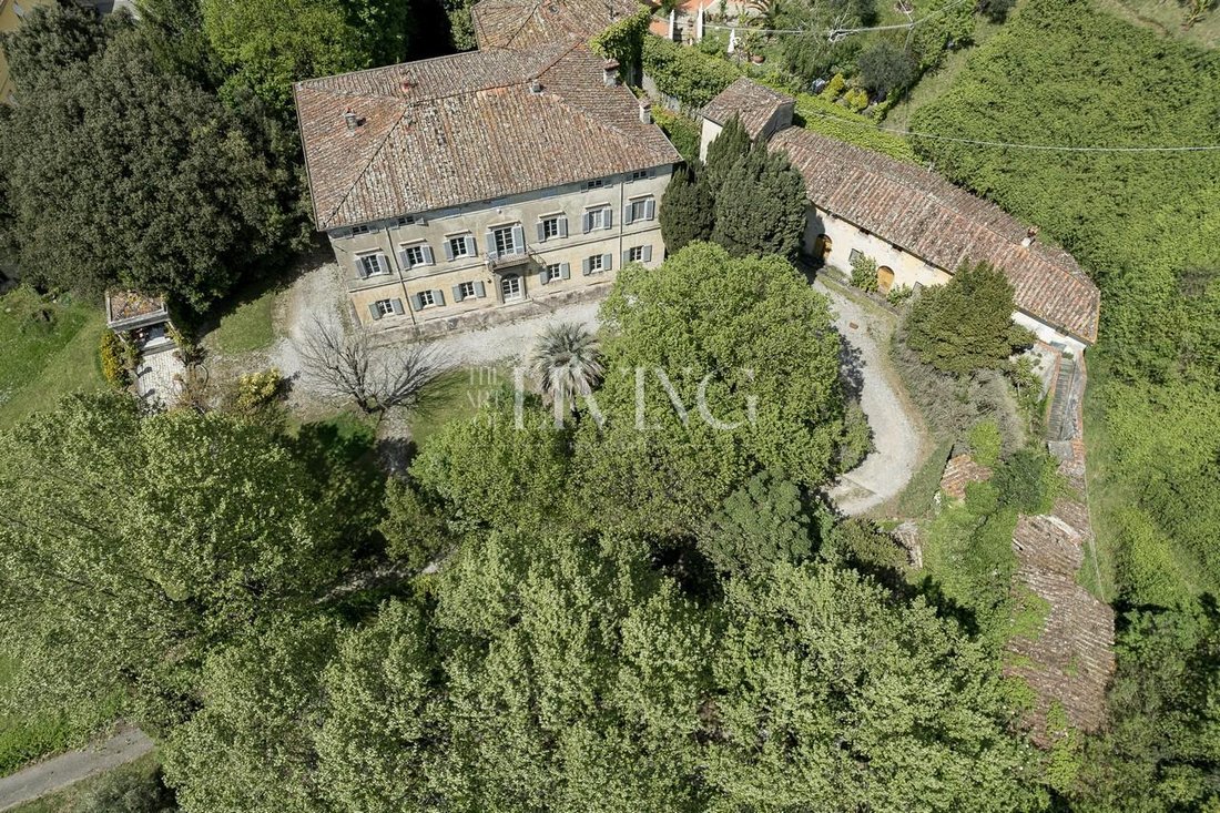 Villa in Capannori, Tuscany, Italy 3 - 17935169