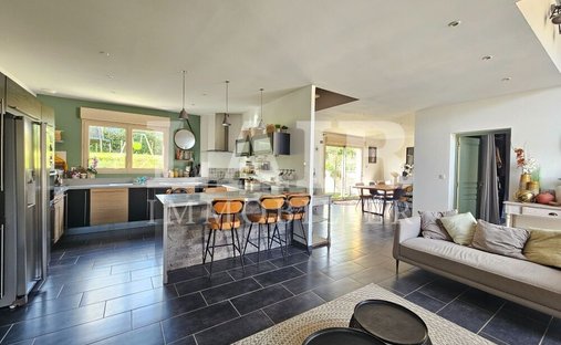 House in Saint-Pierre-des-Nids, Pays de la Loire, France 1