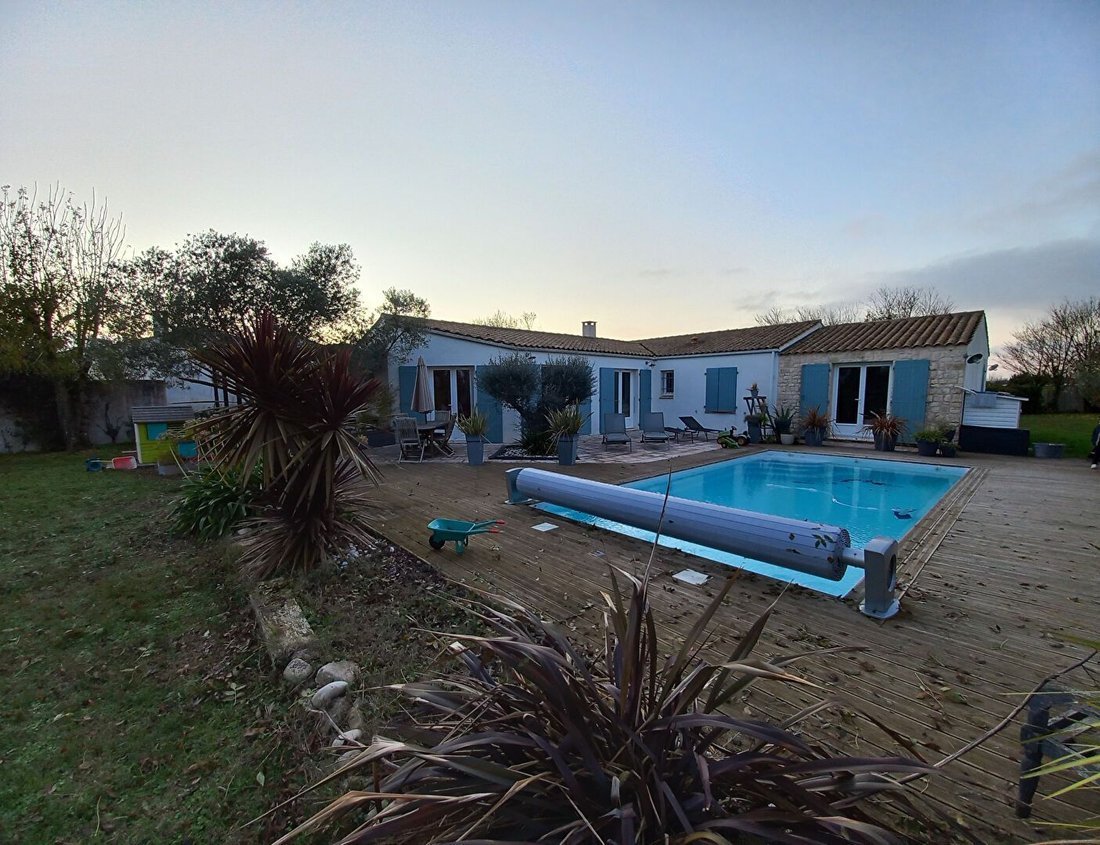 House in Saint-Pierre-d'Oléron, Nouvelle-Aquitaine, France 3 - 17383869