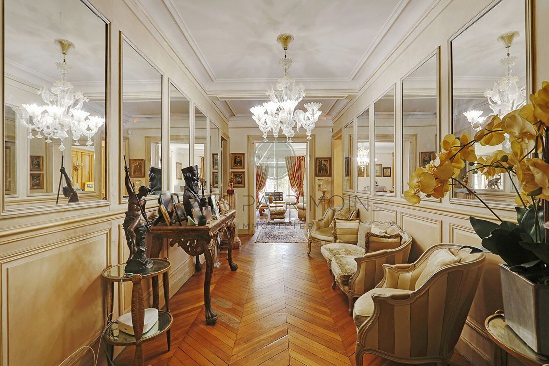 Apartment in Pereire-Malesherbes, Paris 17e Arrondissement, Paris 3 - 15837326