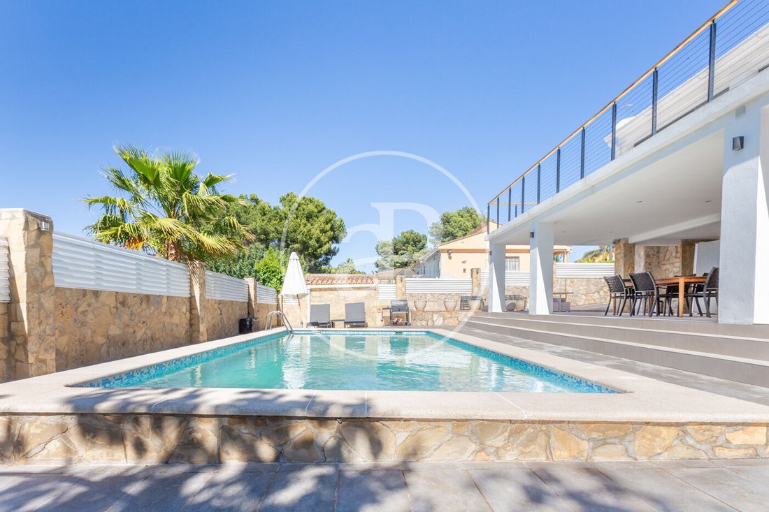 Villa in Paterna, Valencian Community, Spain 3 - 17937655
