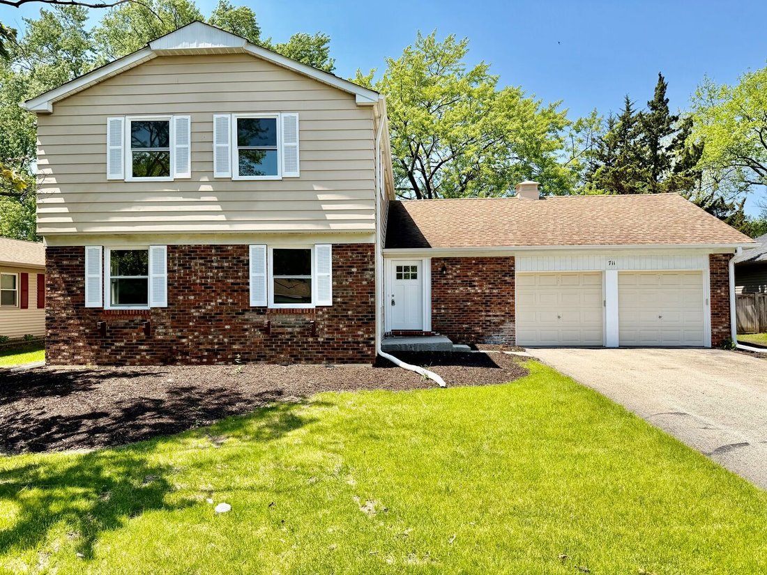 House in Buffalo Grove, Illinois, United States 1 - 17738355