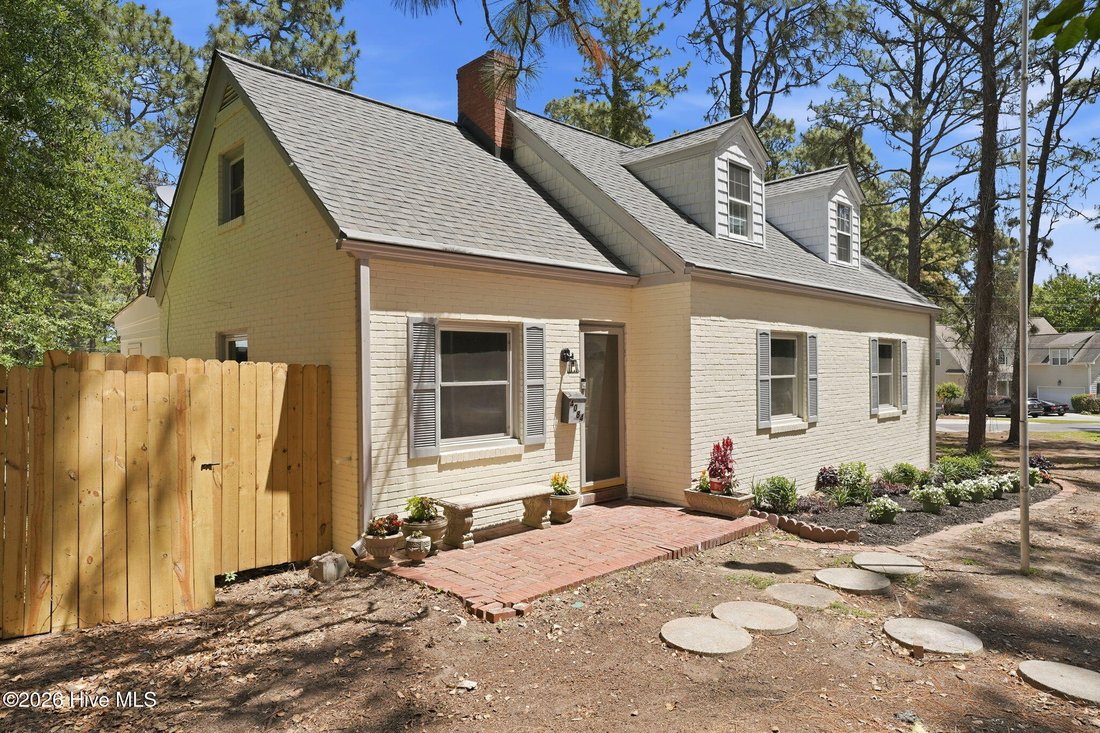House in Southern Pines, North Carolina, United States 2 - 17933442