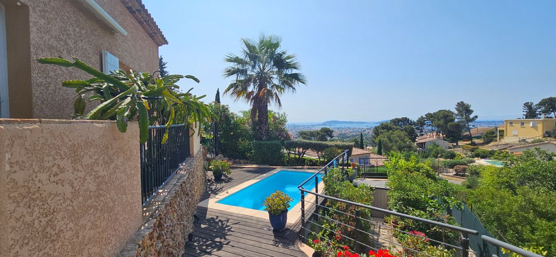 Villa in Notre Dame des Routes, Toulon, France 4 - 17930982