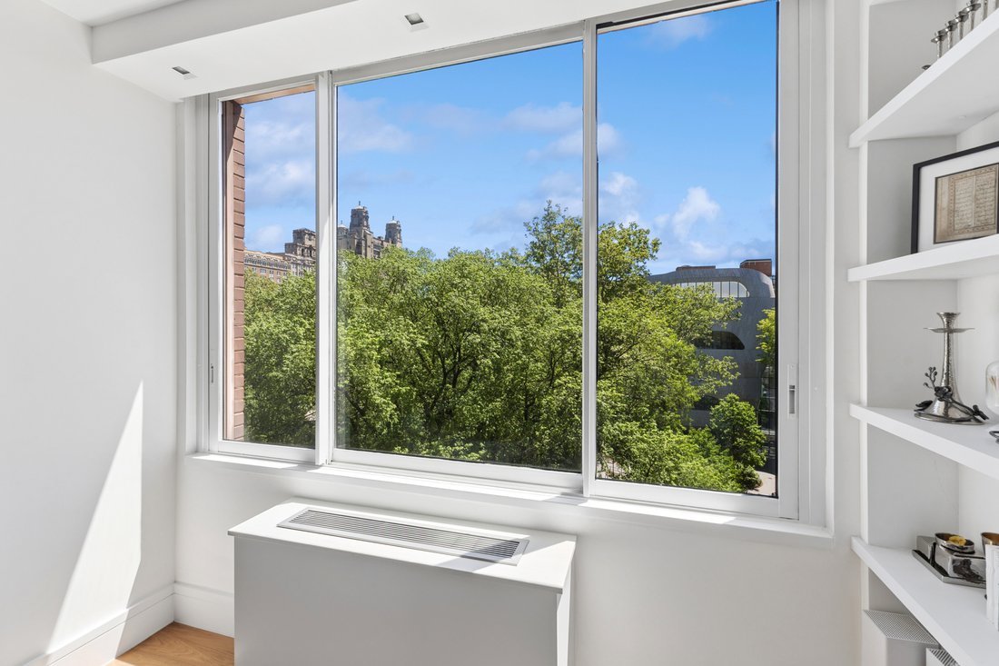 Condo in New York, New York, United States 5 - 17663386