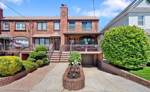 House in New York, New York, United States 1