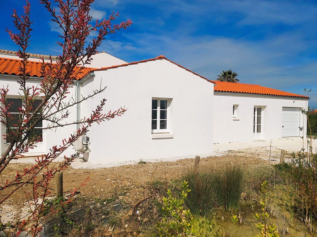 House in Saint-Pierre-d'Oléron, Nouvelle-Aquitaine, France 4 - 17505635
